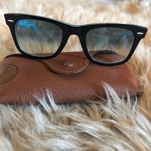 Ray-Ban Wayfarer Sunglasses